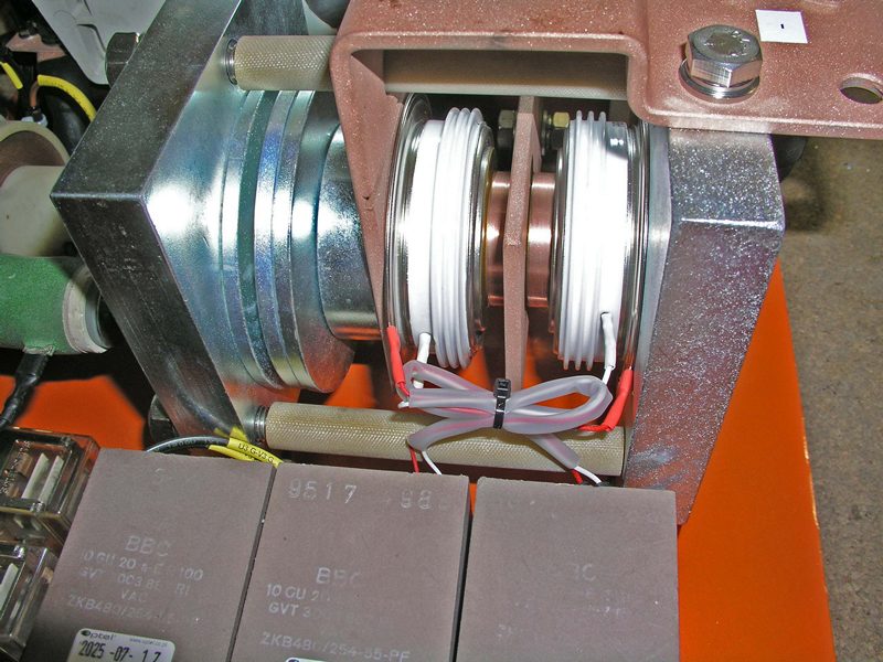 Moduł ochrony falownika napędowego lokomotywy DE 6400